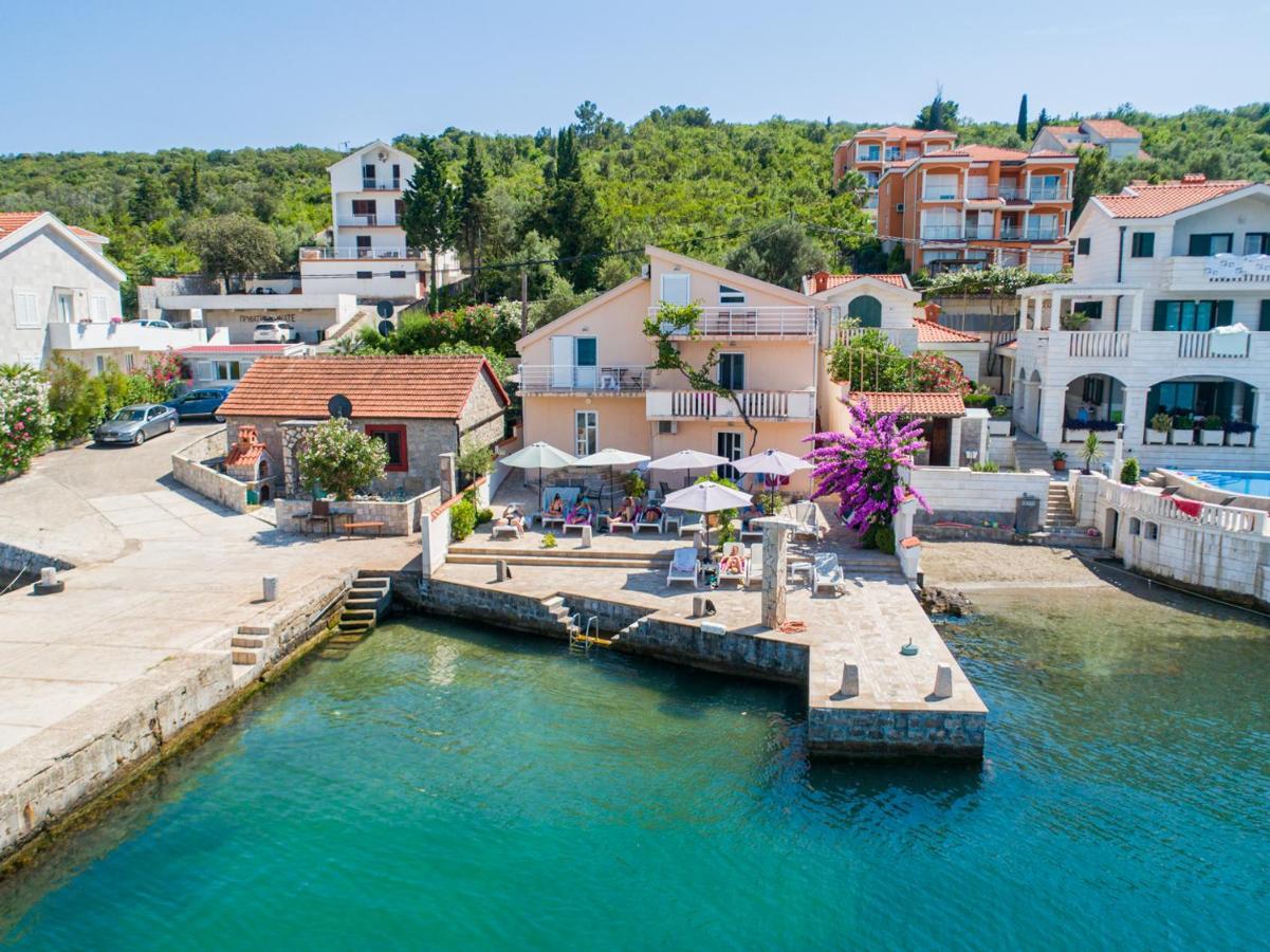 Apartments Novo Mulo Tivat Exteriör bild