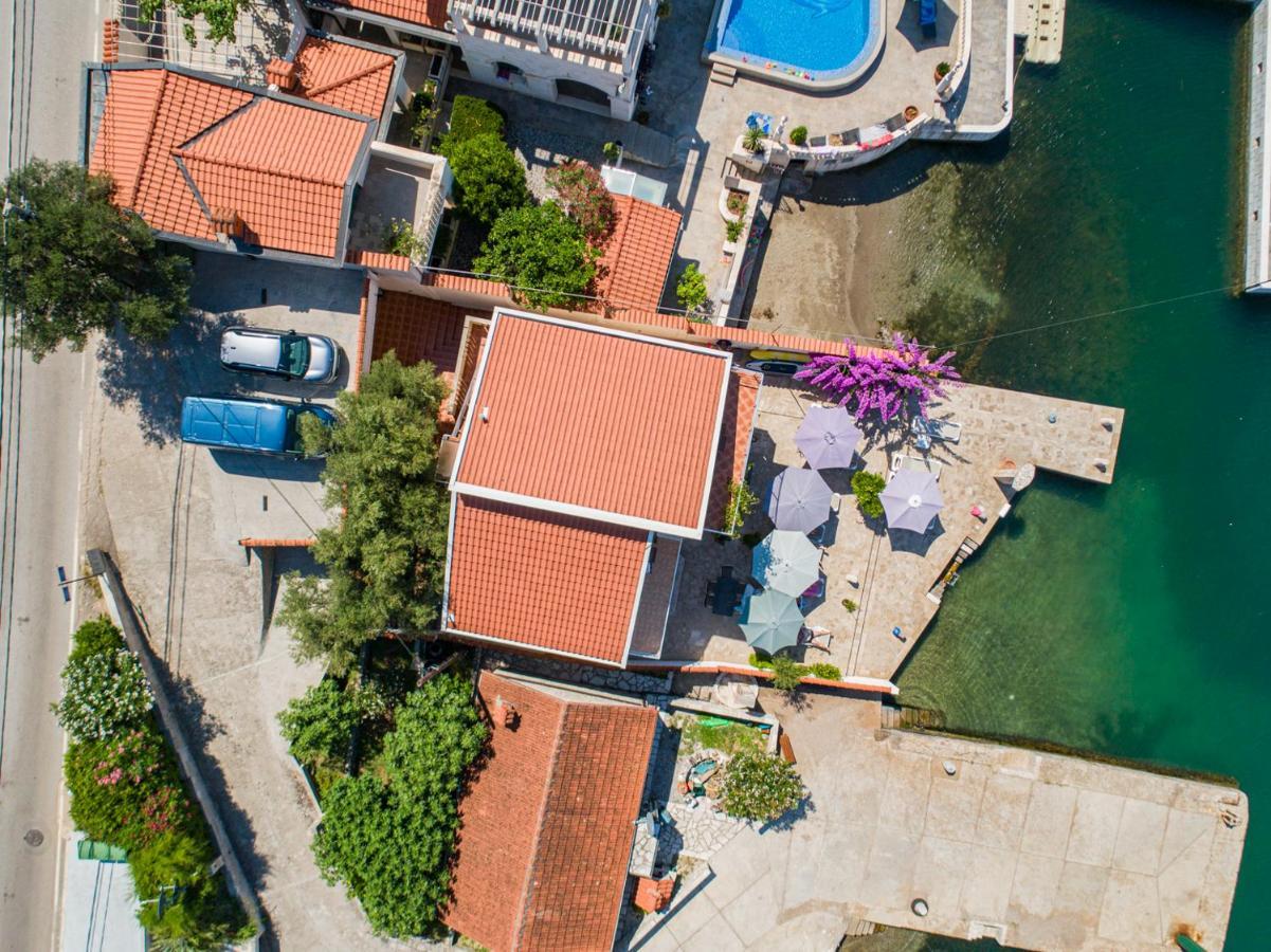 Apartments Novo Mulo Tivat Exteriör bild